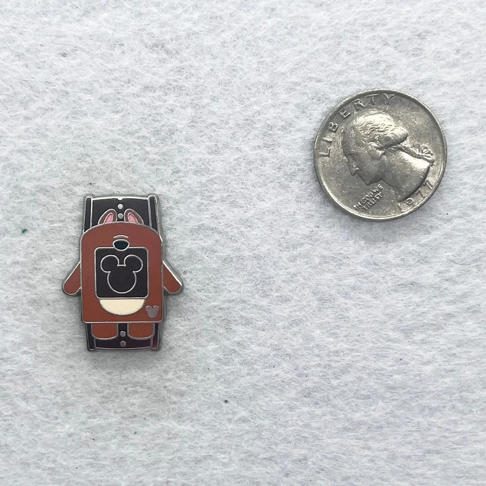🔮 5/$25 Disney Chip 'n' Dale - Chip‎ MagicBand Pin